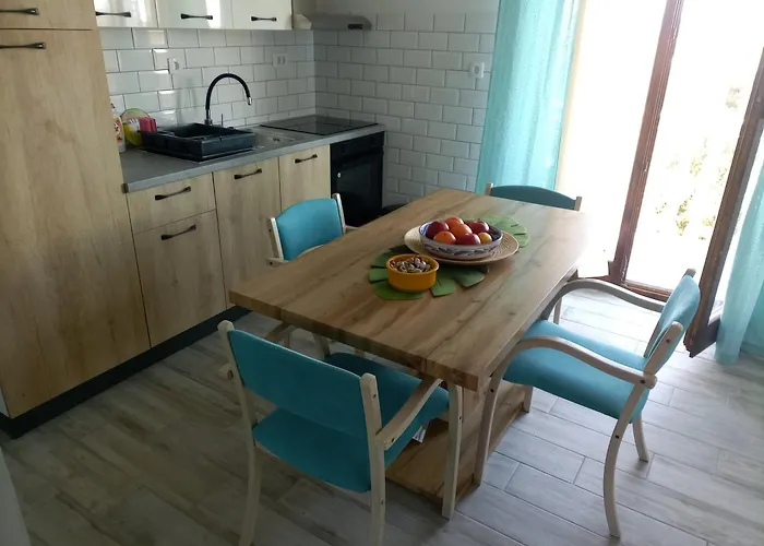 With Parking Space Kraj, Pasman - 22566 * Ткон