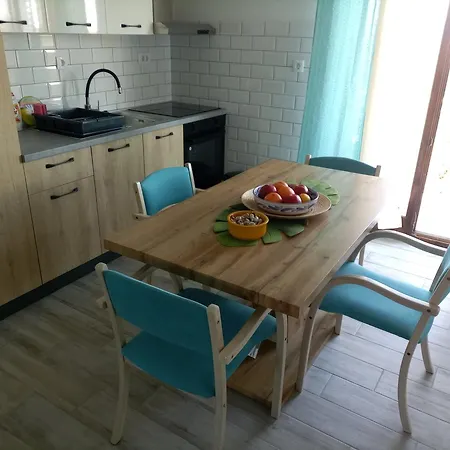With A Parking Space Kraj, Pasman - 22566 * 트콘